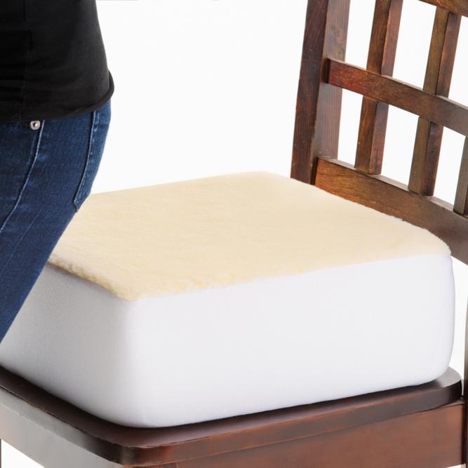 https://careapparel.com/cdn/shop/products/0209_Rise_with_Ease_Cushion_sqaure_667x.jpg?v=1611254746